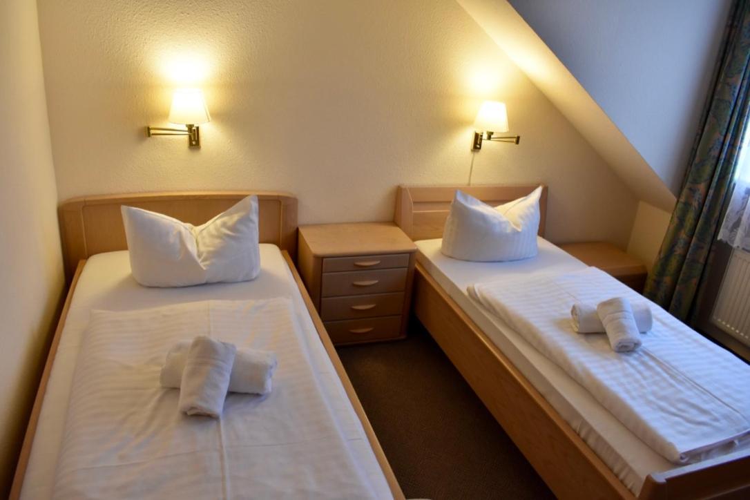 Hotel Trebeltal Demmin Buitenkant foto